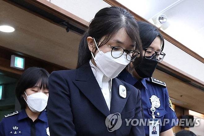 법정 출석한 김건희 [로이터=연합뉴스 자료사진. 재판매 및 DB 금지]