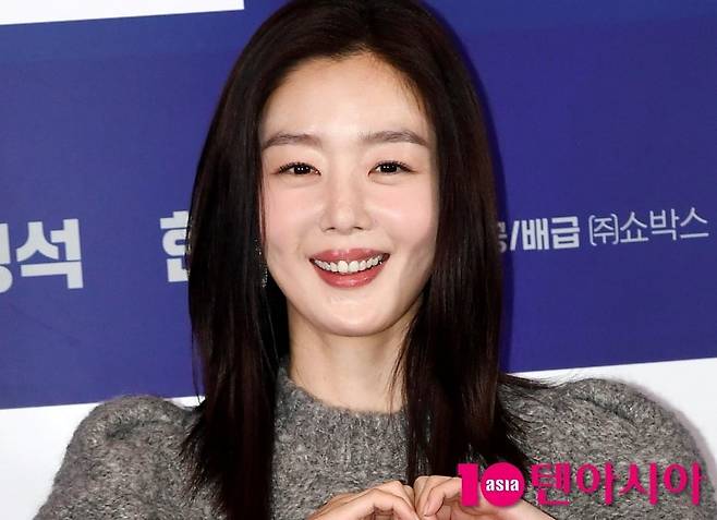 배우 한선화가 행사에 참석해 환한 미소를 보여주고 있다. / 사진=텐아시아DB