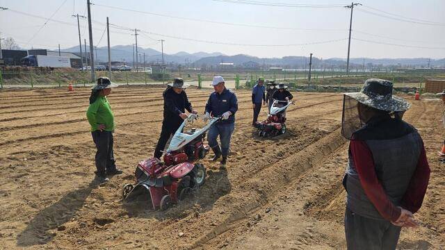 ▲ 청주시농업기술센터는 영농철을 맞아 비상근무체제를 운영한다./청주시농업기술센터 제공