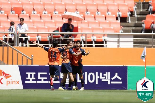 선제골을 넣은 박창준(제주)이 세리머니를 하고 있다. 사진=한국프로축구연맹