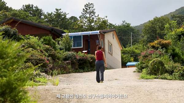 ▲ 이대학보 유튜브 '지방소년표류기-서울이 기준이 된 사회, 아이들은 떠밀린다' 방송 갈무리