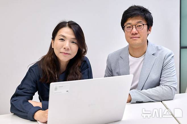 [서울=뉴시스]오동현 기자 = 6일 판교 엔씨 R&D센터에서 뉴시스와 인터뷰를 가진 엔씨에이아이의 임수진 최고사업책임자(CBO)와 이영현 비주얼콘텐츠서비스실장. odong85@newsis.com 2026.05.06