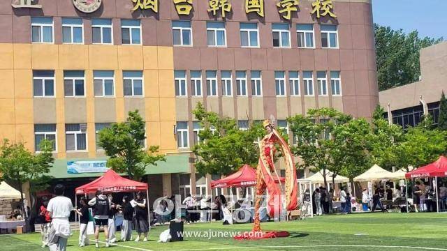옌타이한국국제학교는 지난 9일 교내 전역에서 '2026 Global Science Festival KISY'를 개최하고 과학·문화·산업을 융합한 국제형 교육 플랫폼으로 주목받으며 학생과 학부모, 기업 관계자들로부터 큰 호응을 얻었다.[사진=최서연, 서가영 옌타이 통신원]