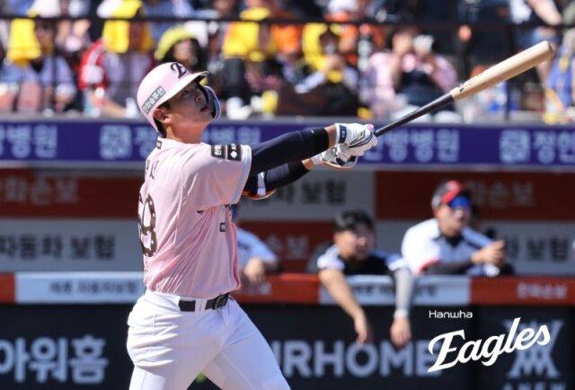 5월 4할이 넘는 뜨거운 타격감을 보여주고 있는 허인서./한화 이글스