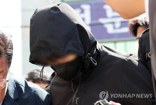 여고생 '묻지마 살인' 피의자