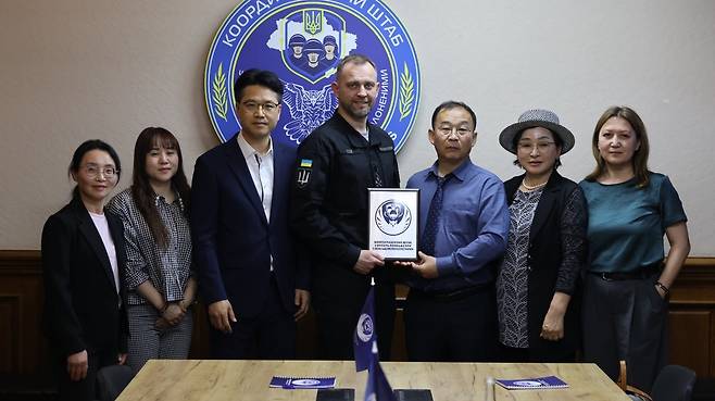 우크라이나 전쟁포로 처우 문제 조정본부가 장세율&nbsp;겨레얼통일연대 대표 등&nbsp; 한국 인권활동가 대표단을 만나 북한군 포로 문제 등을 논의했다고 9일 밝혔다. 우크라이나 전쟁포로 처우&nbsp;조정본부 페이스북