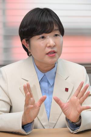 전희영 진보당 경남도지사 후보. /김구연 기자