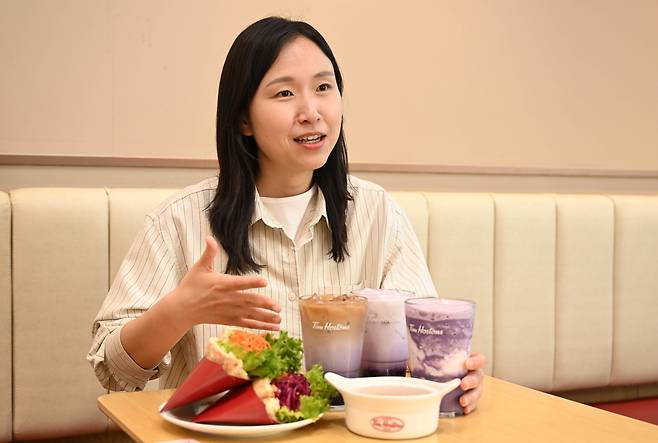 지난달 29일 조혜민 팀홀튼코리아 상품기획팀장이 서울 종로구에 있는 팀홀튼코리아 본사에서 조선비즈와 인터뷰를 하고 있다./팀홀튼 제공