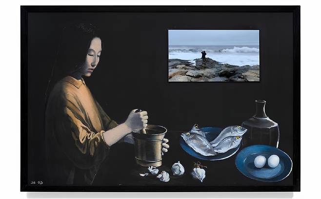 김명희, Is God a Mathematician?, 칠판에 오일파스텔, LCD모니터, 113 × 174 cm, 2025