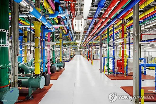 구글의 데이터 센터 내부. [EPA=연합뉴스. 재판매 및 DB 금지]