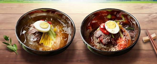 물냉면을 먹더라도 면의 양을 줄이고 단백질(달걀, 고기 등)·채소를 많이 곁들이는 게 좋다. 사진 = 게티이미지뱅크