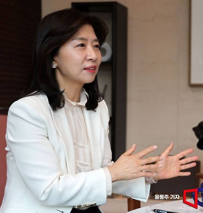 성현희 NH투자증권 프리미어블루 강남2센터장이 아시아경제와 인터뷰를 하고 있다. 윤동주 기자
