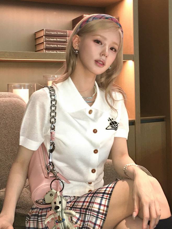 미연의 체크 패턴 코디. 인스타그램 @noodle.zip