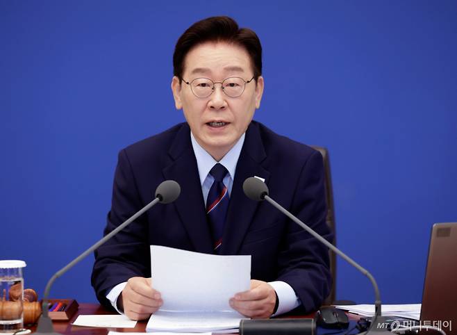(서울=뉴스1) 허경 기자 = 이재명 대통령이 12일 청와대에서 열린 비상경제점검회의 겸 국무회의에서 발언하고 있다. (청와대통신사진기자단) 2026.5.12/뉴스1  Copyright (C) 뉴스1. All rights reserved. 무단 전재 및 재배포,  AI학습 이용 금지. /사진=(서울=뉴스1) 허경 기자