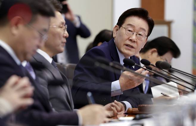 이재명 대통령이 12일 청와대에서 열린 국무회의 겸 비상경제점검회의에서 발언하고 있다. ⓒ연합뉴스