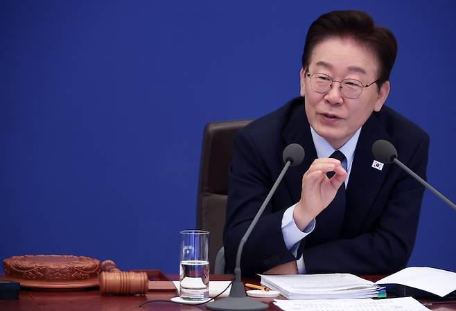 이재명 대통령이 부동산 시장 관련 비판에 '억까'라는 심경을 밝혔다.[사진 | 뉴시스]