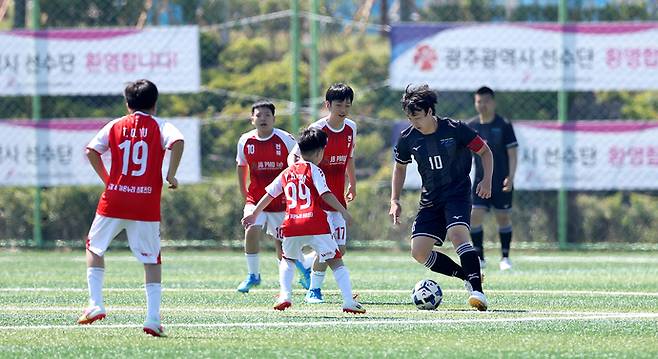 제20회 전국장애학생체육대회서 경기도와 전북의 축구경기가 열리고 있다. 사진=경기도장애인체육회