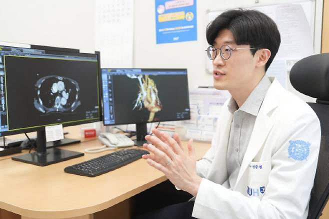 정준철 분당서울대병원 심장혈관흉부외과 교수는 주치의가 시술이나 수술을 권할 경우 대동맥질환 환자는 치료를 미루지 말고 받아야 한다고 강조했다. (사진= 분당서울대병원)