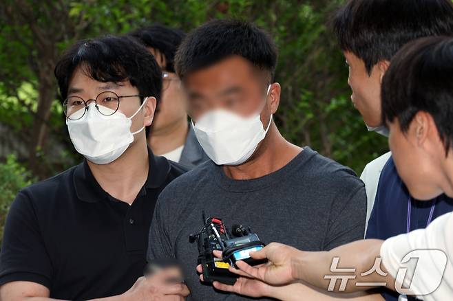 웹사이트를 해킹해 380억 원 이상을 가로챈 해킹 범죄 조직 총책인 중국 국적 남성 A 씨. 2025.8.24 ⓒ 뉴스1 박정호 기자