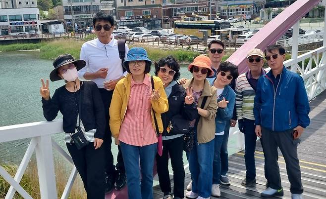 김종학·채희분 씨의 초등학교 동창 부부동반 강릉 여행.