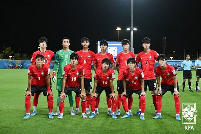 한국 17세 이하(U17) 남자 축구대표팀이 조 2위를 기록하며 아시아축구연맹(AFC) U17 아시안컵 8강에 진출에 성공했다. 사진은 U17 대표팀의 모습. /사진=대한축구협회 제공