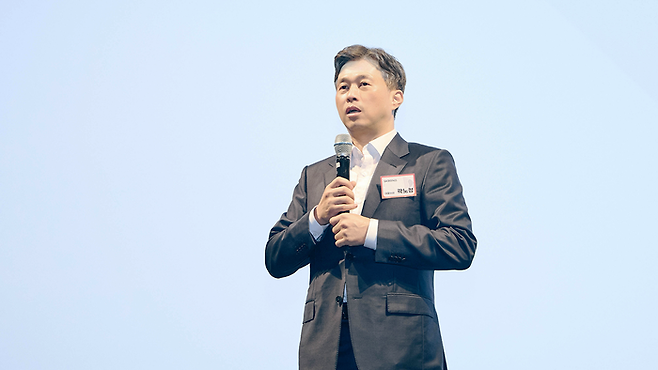 곽노정 SK하이닉스 사장이 지난달 서울 광진구 그랜드워커힐에서 열린 ‘2026년 동반성장협의회 정기총회’에 참석해 인공지능(AI) 시대 협력사들과의 동반 성장을 약속하고 있다. SK하이닉스