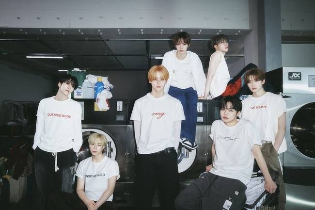 Rookie boy group ALPHA DRIVE ONE (ALD1) has unveiled concept photos in a laundromat version for their prologue single No School Tomorrow, set to be released on May 26. Set against the backdrop of a dry cleaner, the photos capture the free spirit of youth amidst the refreshing atmosphere of early summer, raising anticipation among fans.In the released images, the members portray a natural daily scene of waiting while washing their school uniforms. Through playful expressions and poses, the members exude a fresh charm, expressing the vibrant energy characteristic of early summer.Starting with this prologue single, ALPHA DRIVE ONE is embarking on full-scale musical activities. Following the release of this new song, the group is expected to have a busy schedule ahead of the fan concert tour 2026 ALPHA DRIVE ONE FAN-CON TOUR [STAR ROAD] and the release of their second mini-album in August.