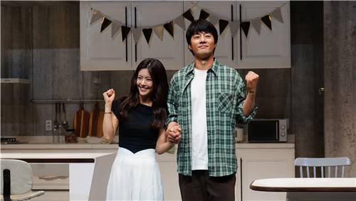 배우 이윤지, 이천희 (왼쪽부터) [수컴퍼니 제공. 재판매 및 DB 금지]