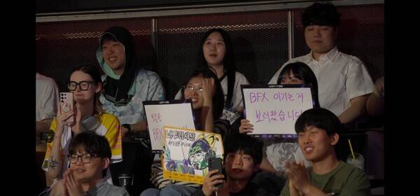16일 서울 종로구 롤파크에서 열린 2026 LCK 정규시즌 2라운드 경기 2세트에서 BNK 피어엑스가 농심 레드포스를 꺾고 먼저 웃었다.(BNK피어엑스 & 농심 피어엑스=2:0)./사진=네이버 치지직 라이브영상 캡처