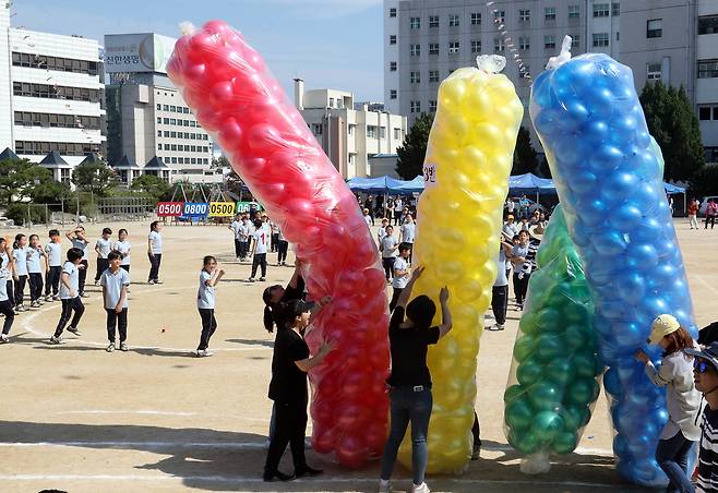 초등학교 운동회의 모습.    연합뉴스