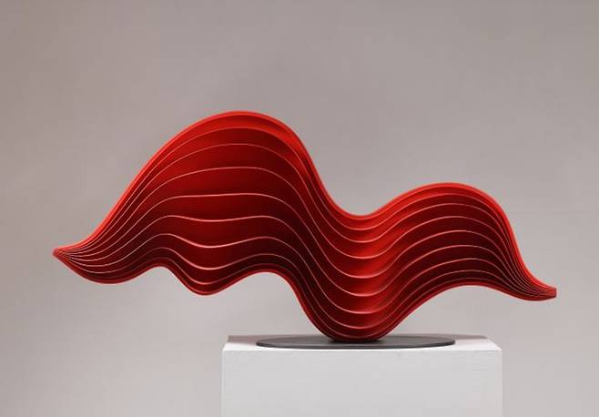 김태수 Sand Flow 2025 Painted Stainless Steel 1500x500x700(h)mm *재판매 및 DB 금지