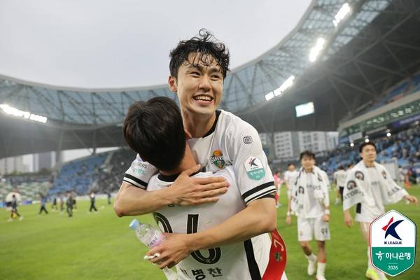 이기혁(강원FC). 한국프로축구연맹 제공