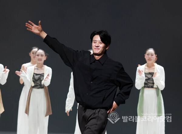 김용범 안무가, 매미의 7일생 담은 'Mem 마지막 울음' 선보여.(사진=김경수 기자/ 2026.5.15/ 발리볼코리아닷컴)