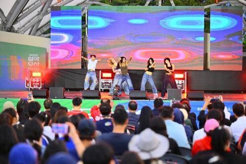 ‘2026 설악무산문화축전’이 지난 15일부터 17일까지 속초시 청초호 엑스포 잔디광장 일원에서 성황리에 열렸다. 속초시 제공
