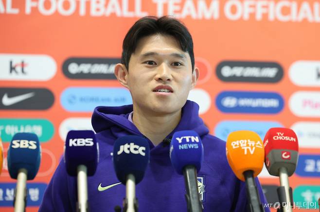K리그1 소속 축구선수 이동경(울산)이 2026 국제축구연맹(FIFA) 북중미 월드컵 최종명단에 포함된 가운데 "K리그도 충분히 경쟁력이 있다는 걸 보여주고 싶다"고 각오를 드러냈다. /사진=뉴스1