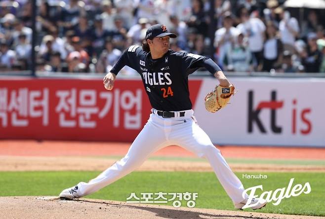 한화 오웬 화이트가 지난 16일 수원 KT위즈파크에서 열린 KT와 경기에서 역투하고 있다. 한화이글스 제공