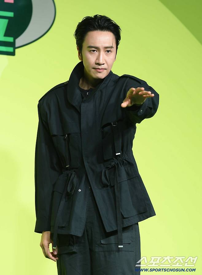 넷플릭스 예능 '유재석 캠프' 제작발표회가 19일 오전 서울 동대문 JW메리어트호텔에서 열렸다. 이광수가 포즈 취하고 있다. 정재근 기자 cjg@sportschosun.com/2026.5.19
