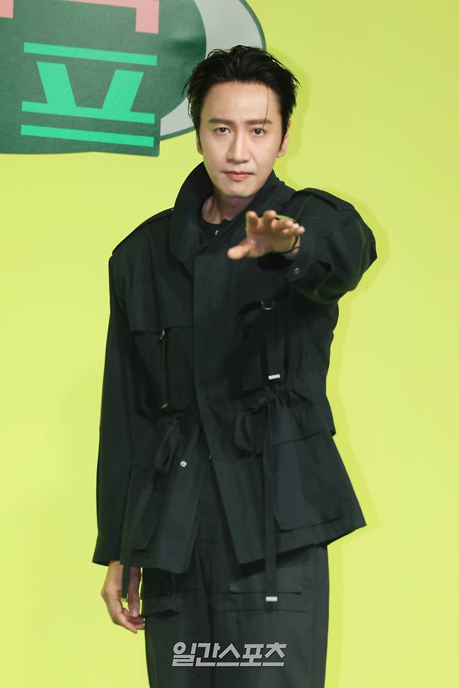 [포토] 이광수, '유재석 캠프' 군기 반장