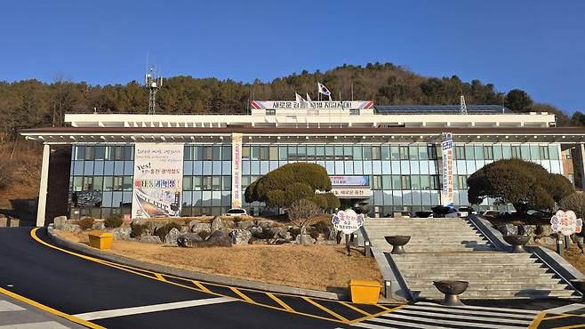 홍천군청 전경. 홍천군 제공
