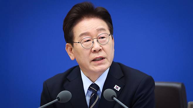 제22회 국무회의에서 발언하는 이재명 대통령