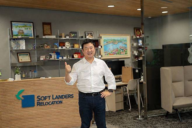 소프트랜더스를 소개하는 한만주 대표 / 출처=소프트랜더스