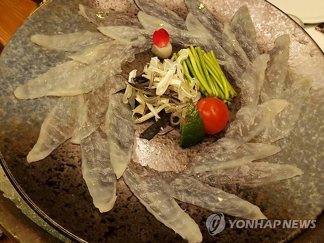 복어 회 요리 [연합뉴스 자료사진]