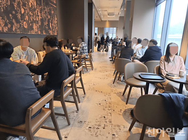 20일 서울 여의도 또 다른 스타벅스 매장. [사진=신현숙 기자]