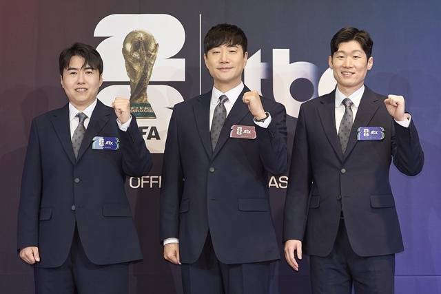 배성재 캐스터, 박지성 김환 해설위원(왼쪽부터)이 JTBC '2026 FIFA 북중미 월드컵' 중계진으로 뭉친다. /JTBC