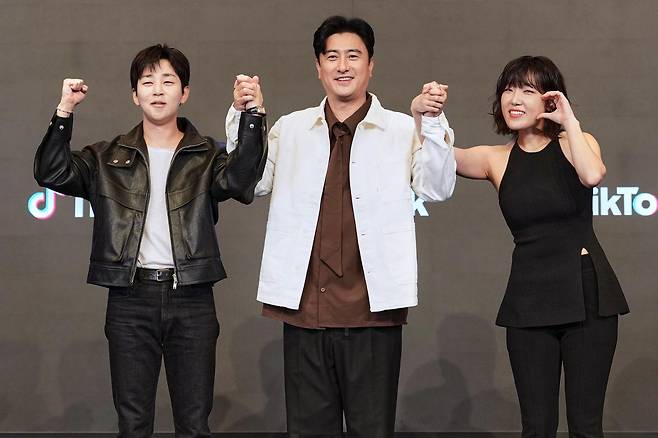 틱톡의 첫 국내 오리지널 예능 '티키타카쇼'가 오는 25일 공개된다. 틱톡 제공