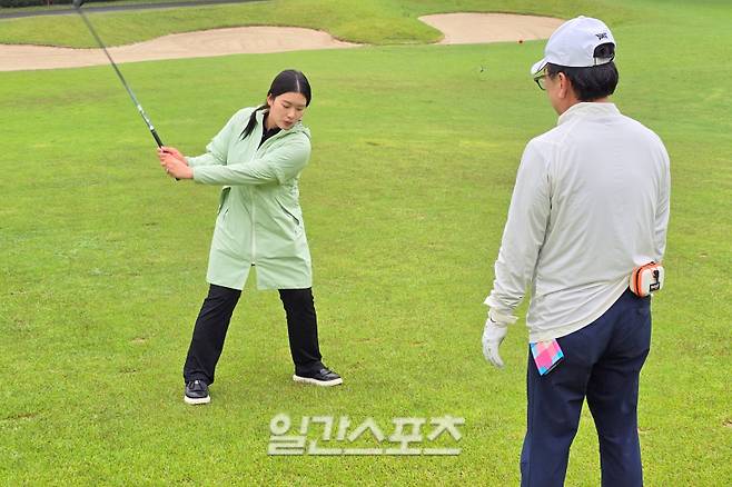 21일 용인시 처인구에 위치한 써닝포인트CC에서 열린 ‘2026 일간스포츠(IS) 스포츠 마케팅 써밋 아카데미(Sports Marketing Summit Academy·SMSA)’에서 강연 중인 문서형. 용인=윤승재 기자