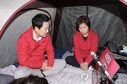 공식 선거 운동 첫 일정으로 양향자 후보 찾은 장동혁 상임선거대책위원장 [연합뉴스 자료사진]