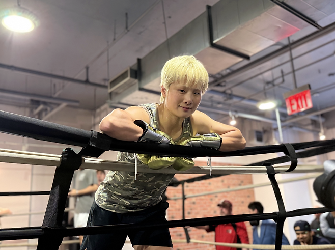 한국 여성 복서 최초로 WBA, WBO, IBF 3개 복싱기구 통합 챔피언 자리에 도전한 신보미레 선수. ⓒ노사이드 스튜디오