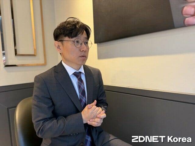 유용균 단장은 한국에 과학 특화용 AI 모델이 필요하다고 주장했다.