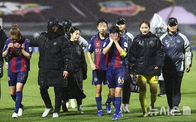 수원FC 위민 선수단. /사진=뉴시스 제공